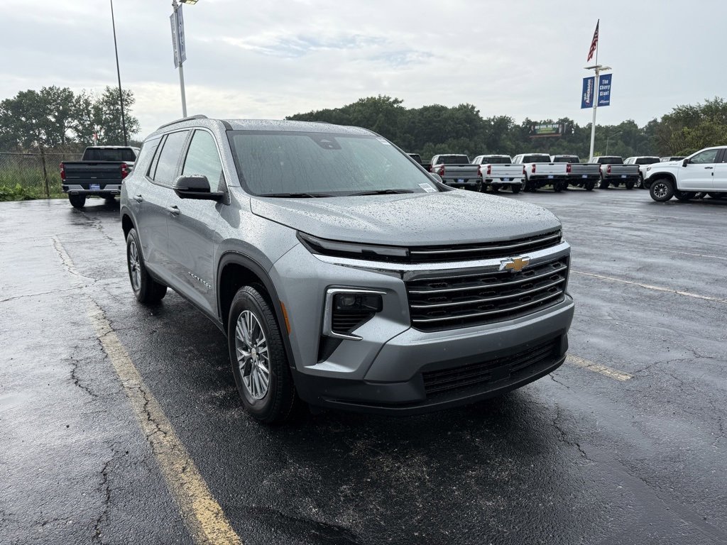 New 2026 Chevrolet Traverse LT w/ Driver Confidence Package