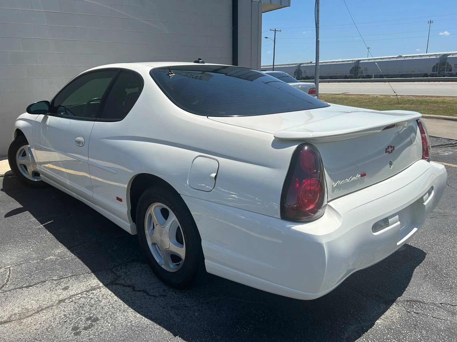 Used 2004 Chevrolet Monte Carlo SS w/ Preferred Equipment Group FWD image 5