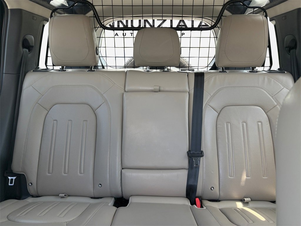 Used 2020 Land Rover Defender 110 HSE image 16