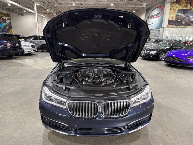 Used 2016 BMW 750i xDrive AWD/4WD image 17