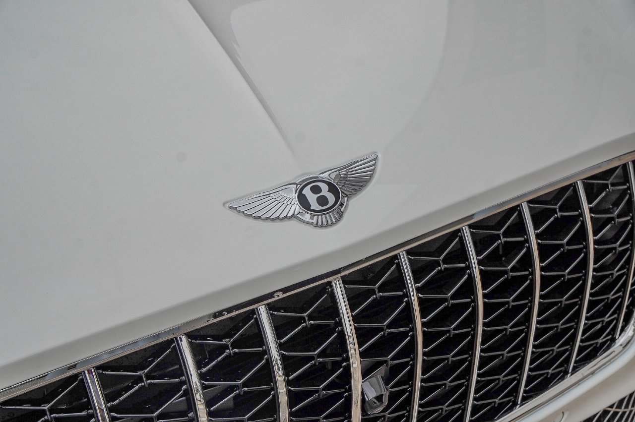 New 2026 Bentley Continental GT Azure AWD/4WD image 9