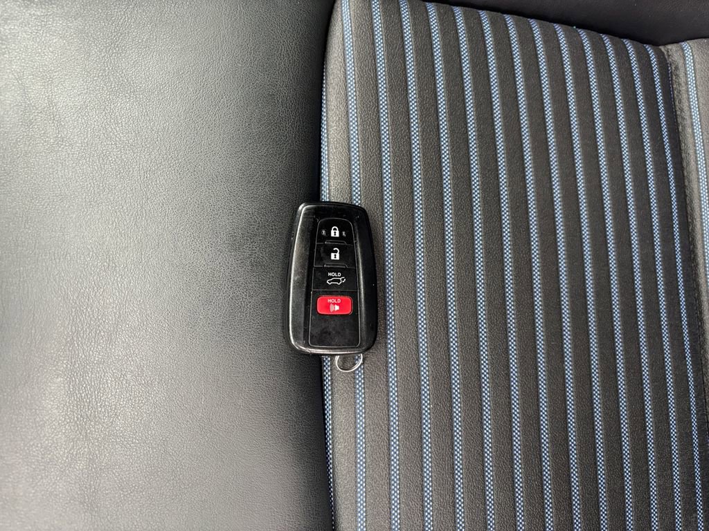 Used 2022 Toyota RAV4 XSE image 33