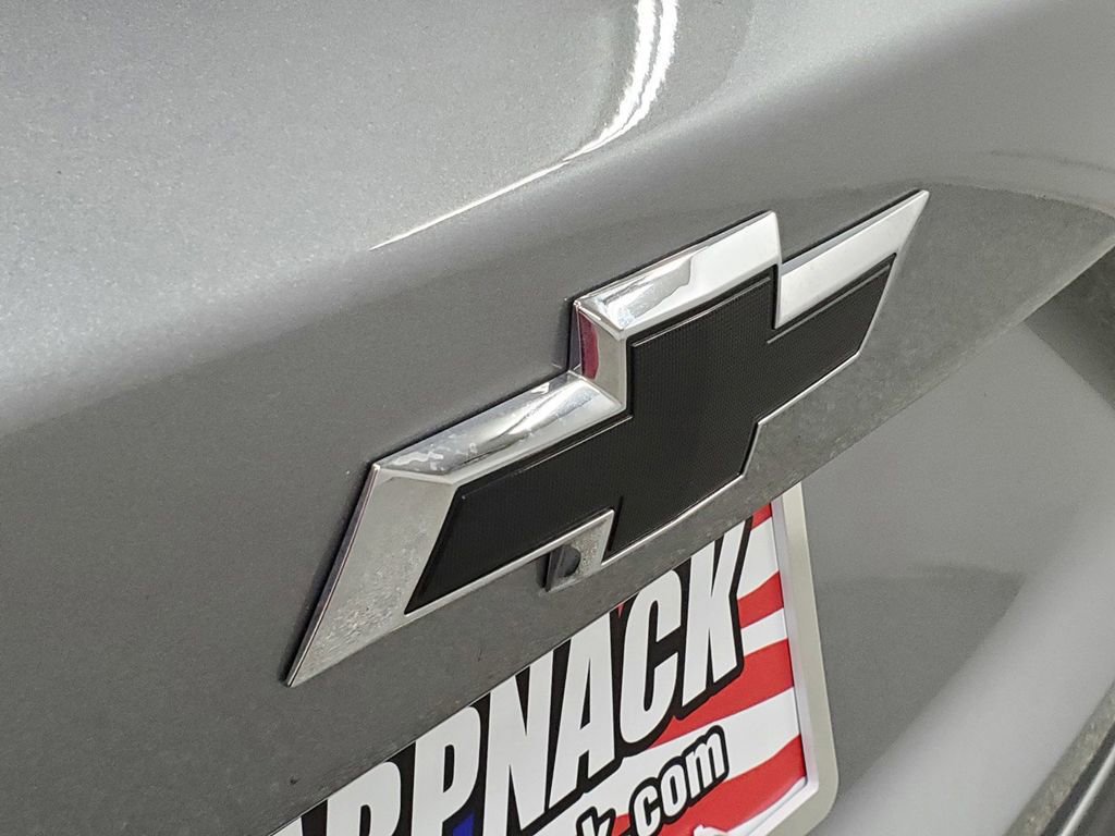 Certified 2025 Chevrolet Trax RS w/ Driver Confidence Package image 24