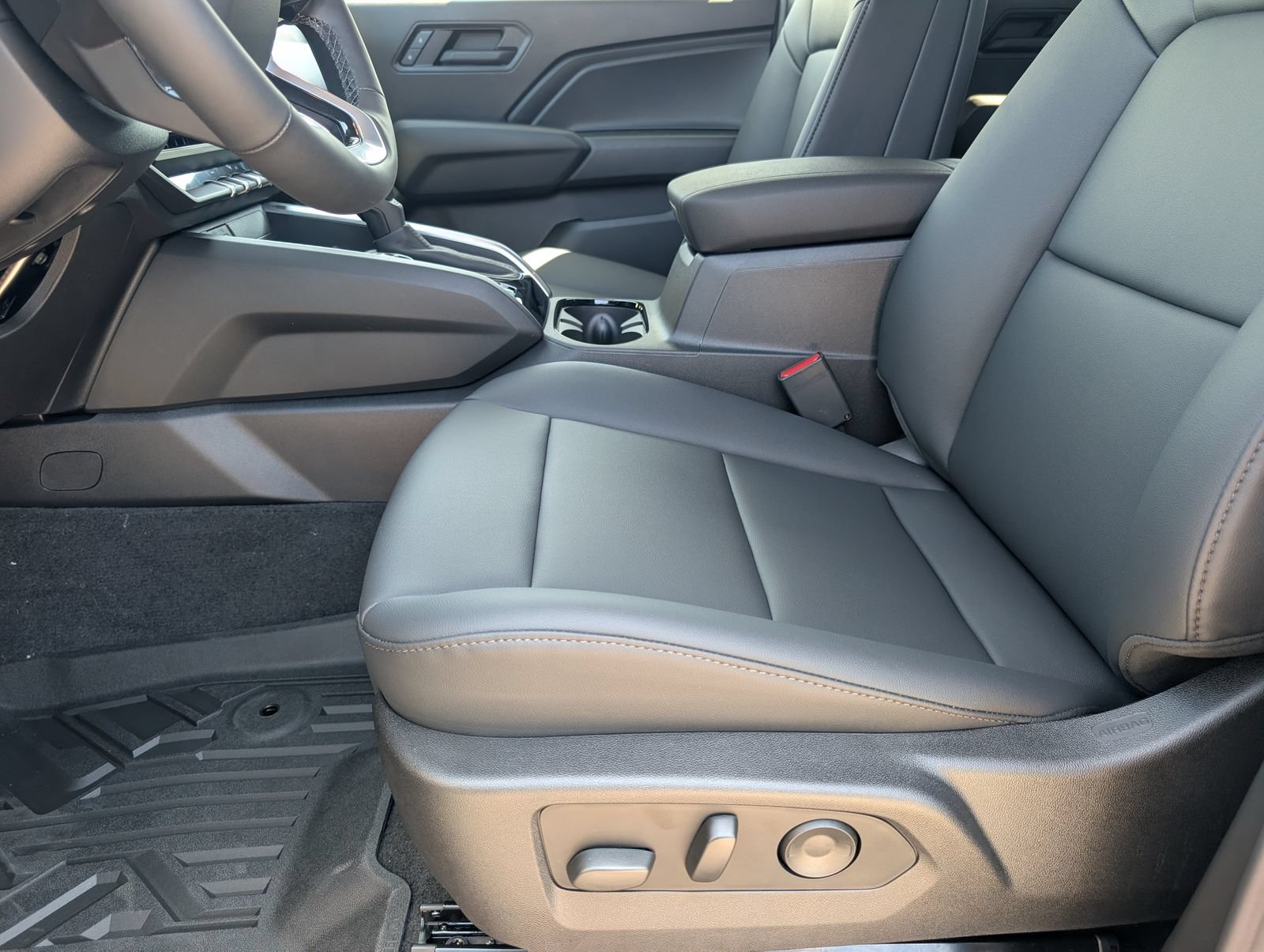 New 2026 Chevrolet Colorado Trail Boss AWD/4WD image 7