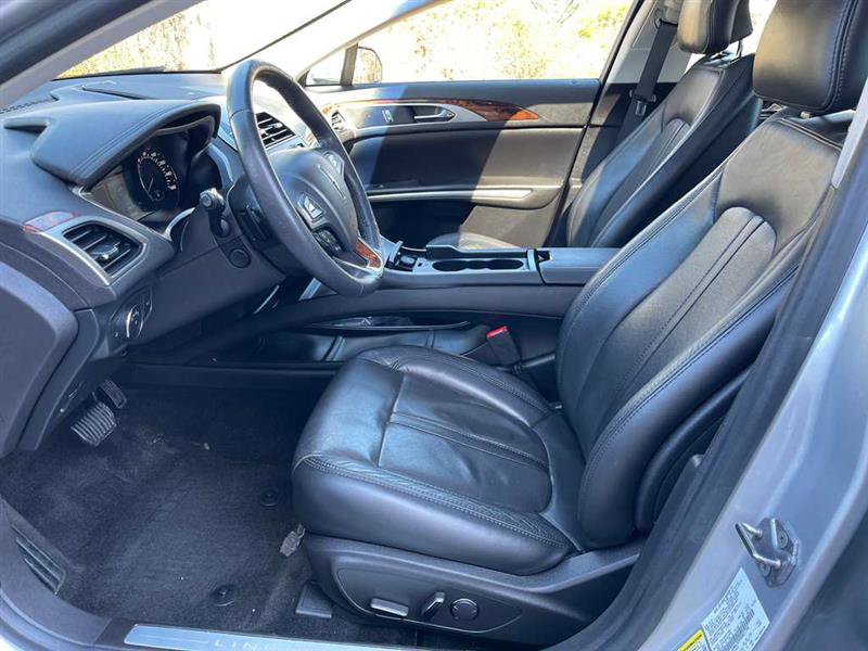 Used 2013 Lincoln MKZ image 12