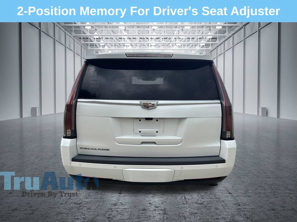 Used 2017 Cadillac Escalade Premium Luxury w/ LPO, Radiant Package AWD/4WD image 7