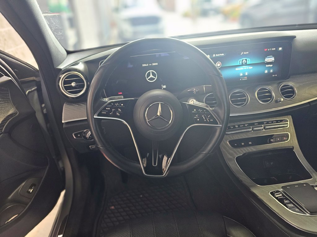 Used 2021 Mercedes-Benz E 350 Sedan w/ Premium Package image 32