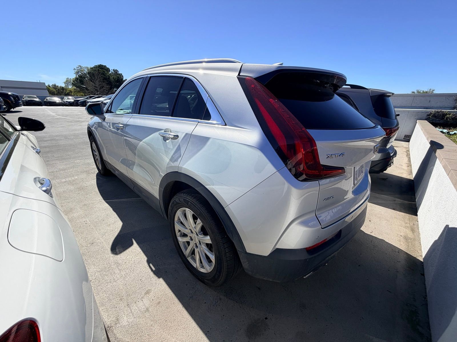 Used 2019 Cadillac XT4 Luxury w/ Cold Weather Package image 4