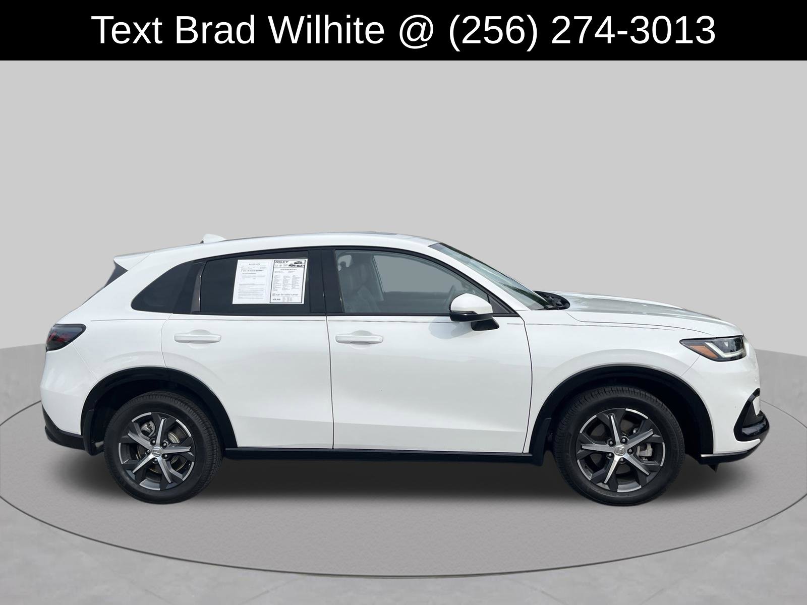 Used 2024 Honda HR-V EX-L image 2