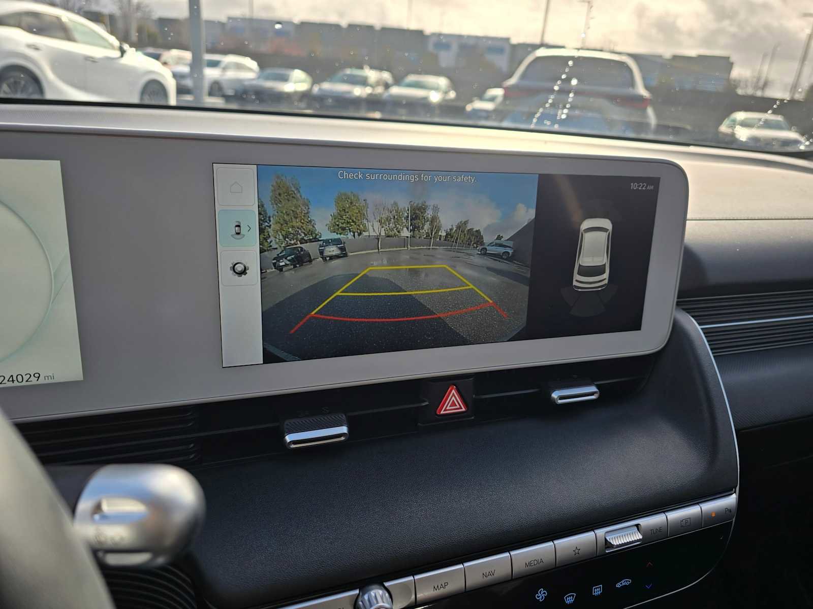 Used 2024 Hyundai Ioniq 5 SEL image 28