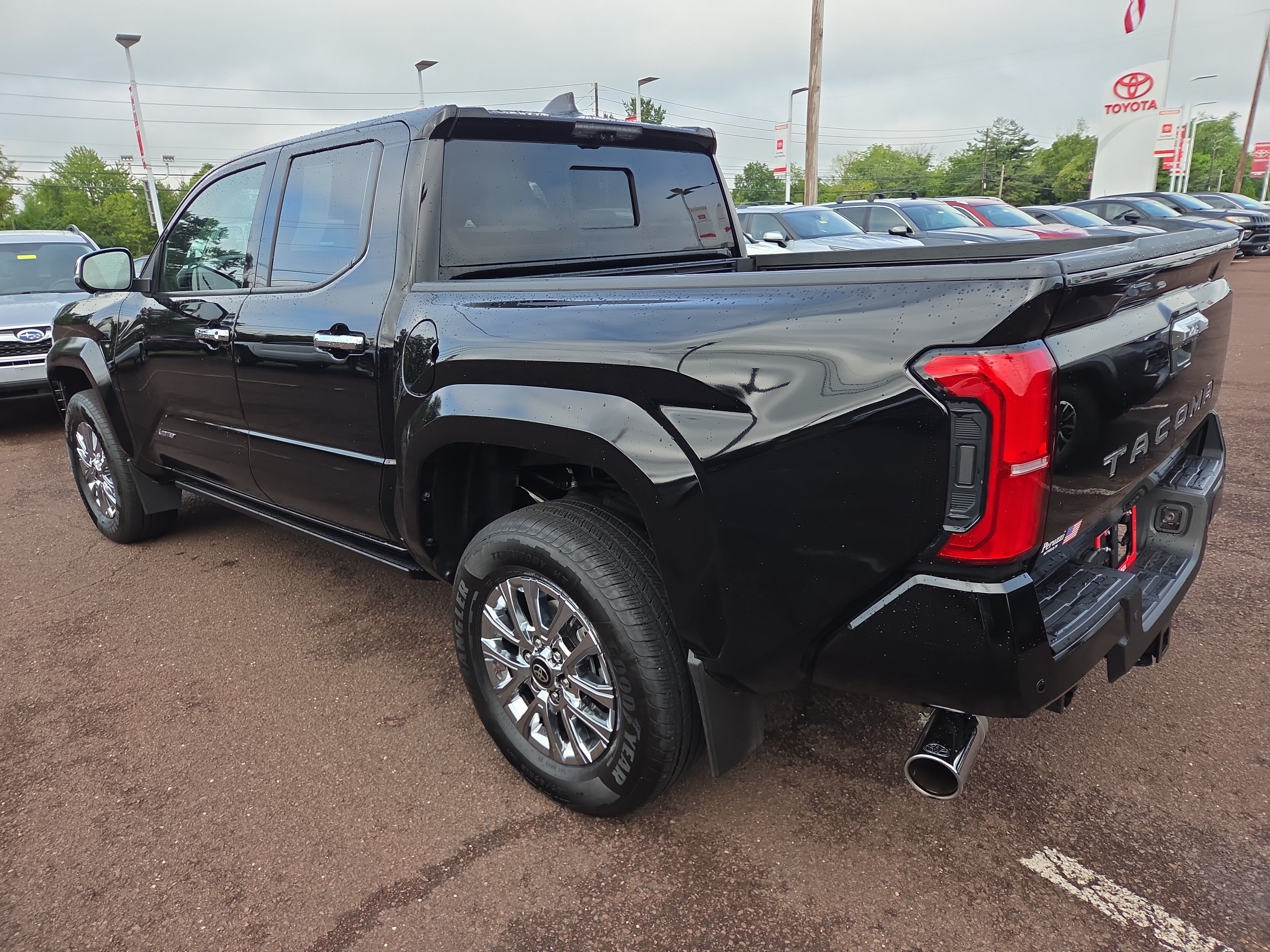 Certified 2025 Toyota Tacoma Limited AWD/4WD image 5