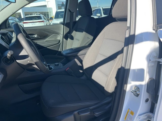 Used 2024 GMC Terrain SLE image 5