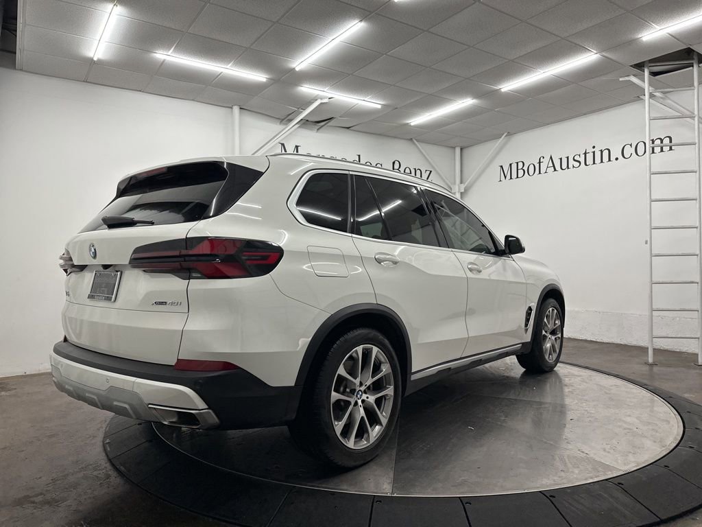 Used 2024 BMW X5 xDrive40i w/ Parking Assistance Package AWD/4WD image 7