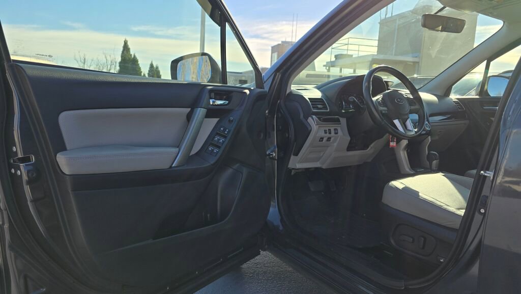 Used 2017 Subaru Forester 2.5i Limited image 19
