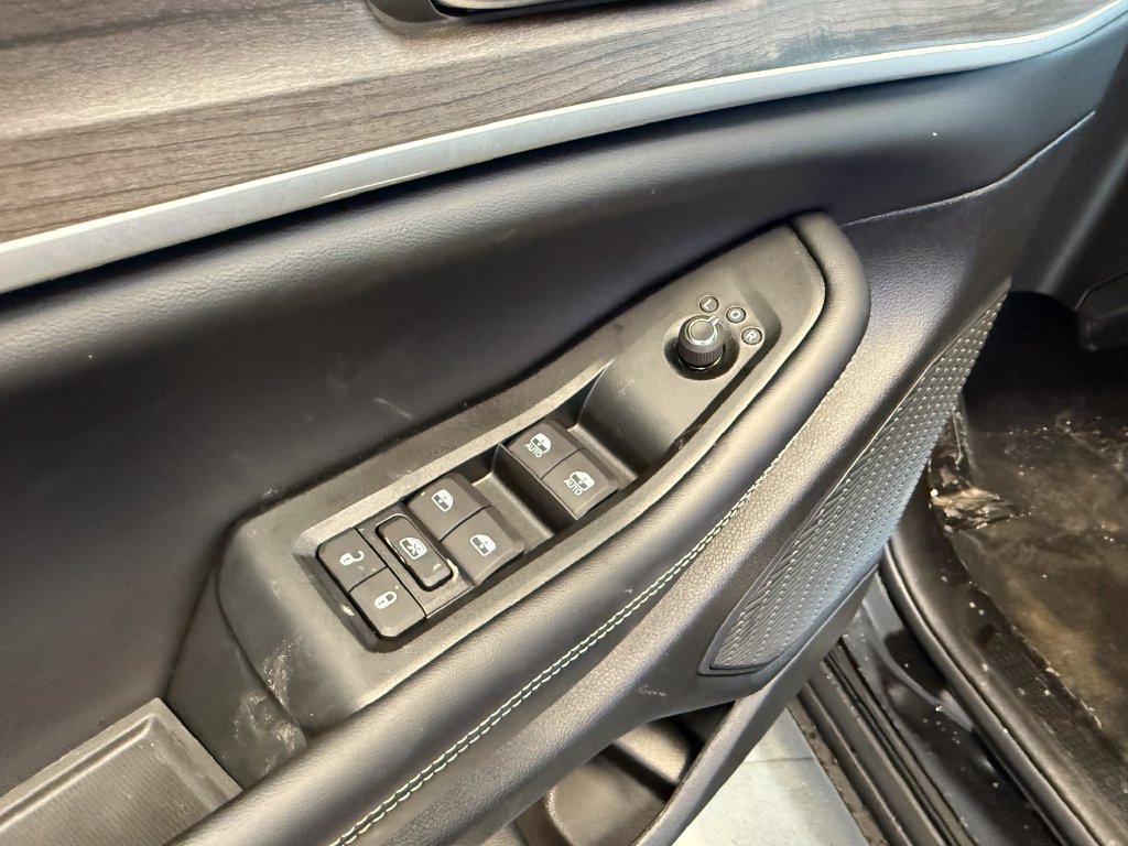 New 2026 Jeep Grand Cherokee Altitude AWD/4WD image 12