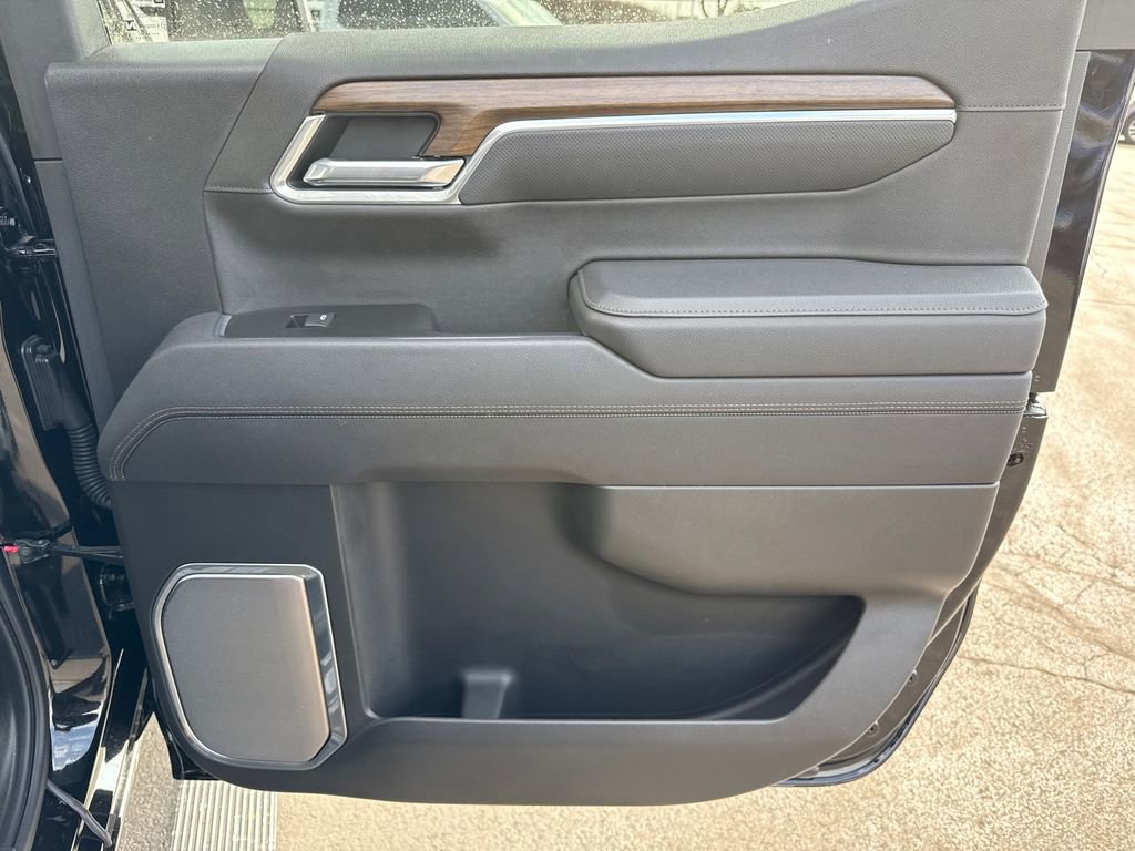 Certified 2025 Chevrolet Silverado 1500 High Country w/ High Country Premium Package image 38