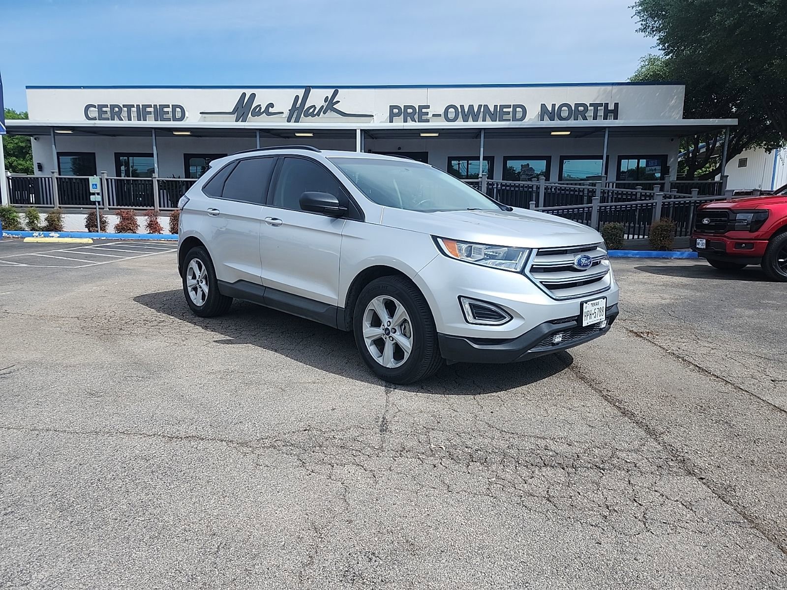 Used 2016 Ford Edge SE image 1