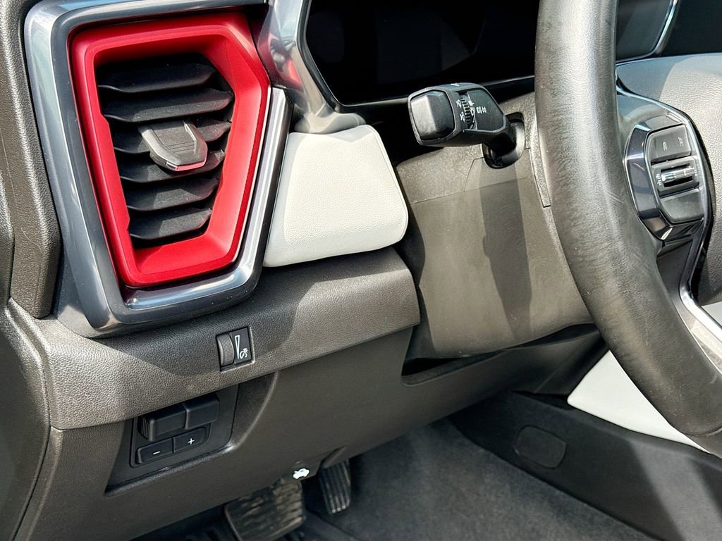 Used 2024 GMC Canyon AT4X AWD/4WD image 10