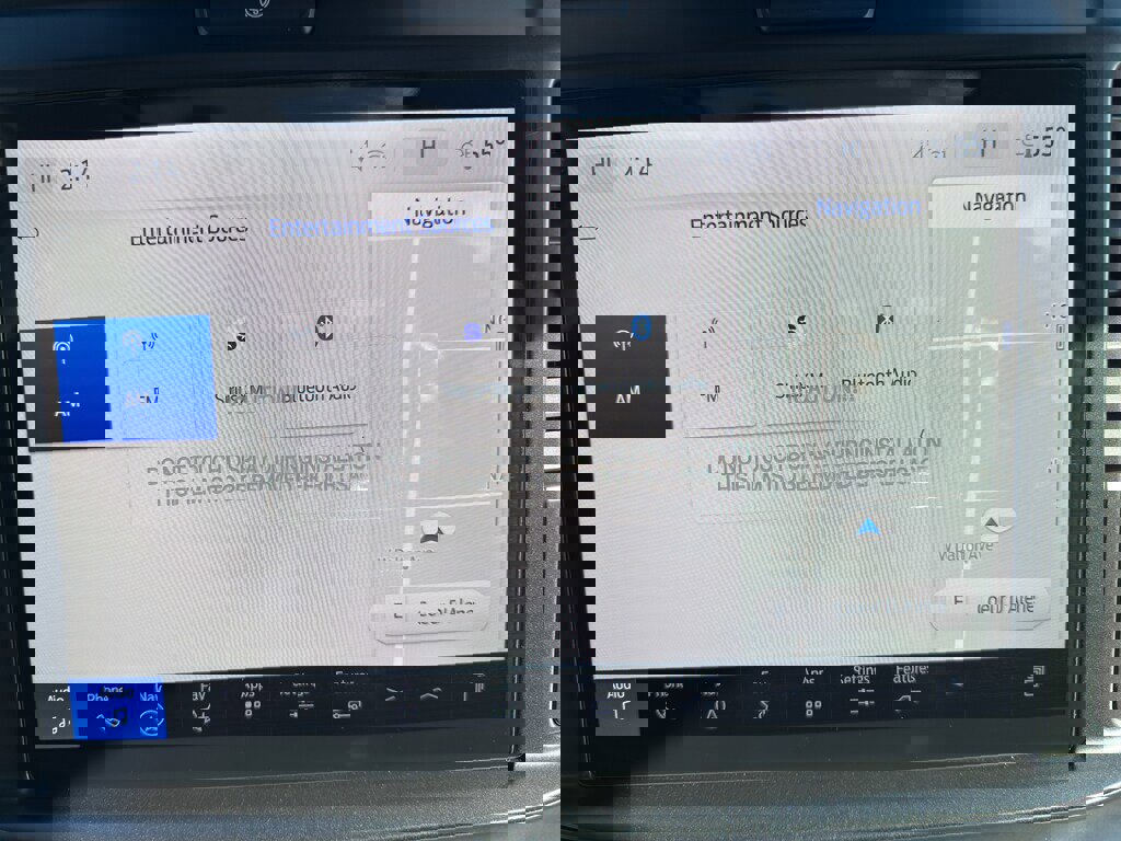 New 2026 Ford F350 Lariat w/ Black Appearance Package image 27