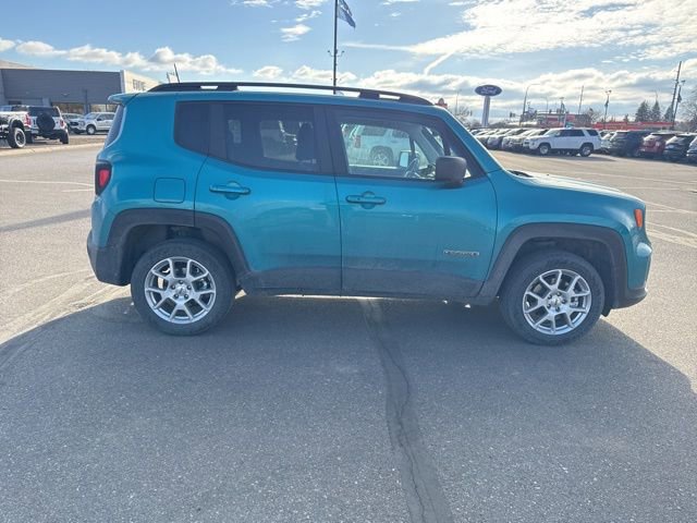 Used 2022 Jeep Renegade Latitude w/ Convenience Group image 11