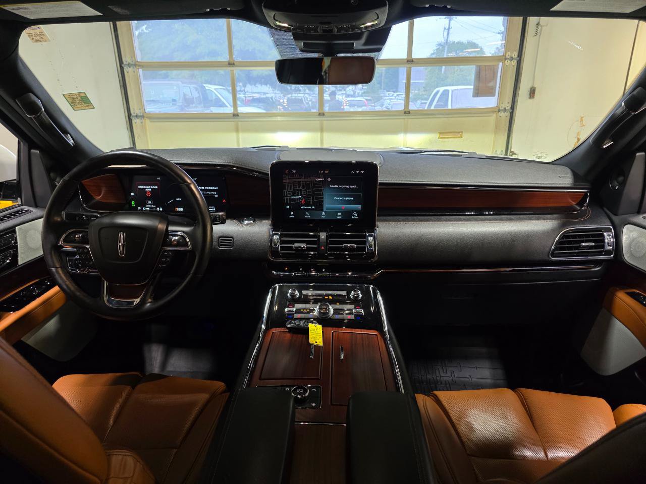 Used 2021 Lincoln Navigator Reserve AWD/4WD image 28