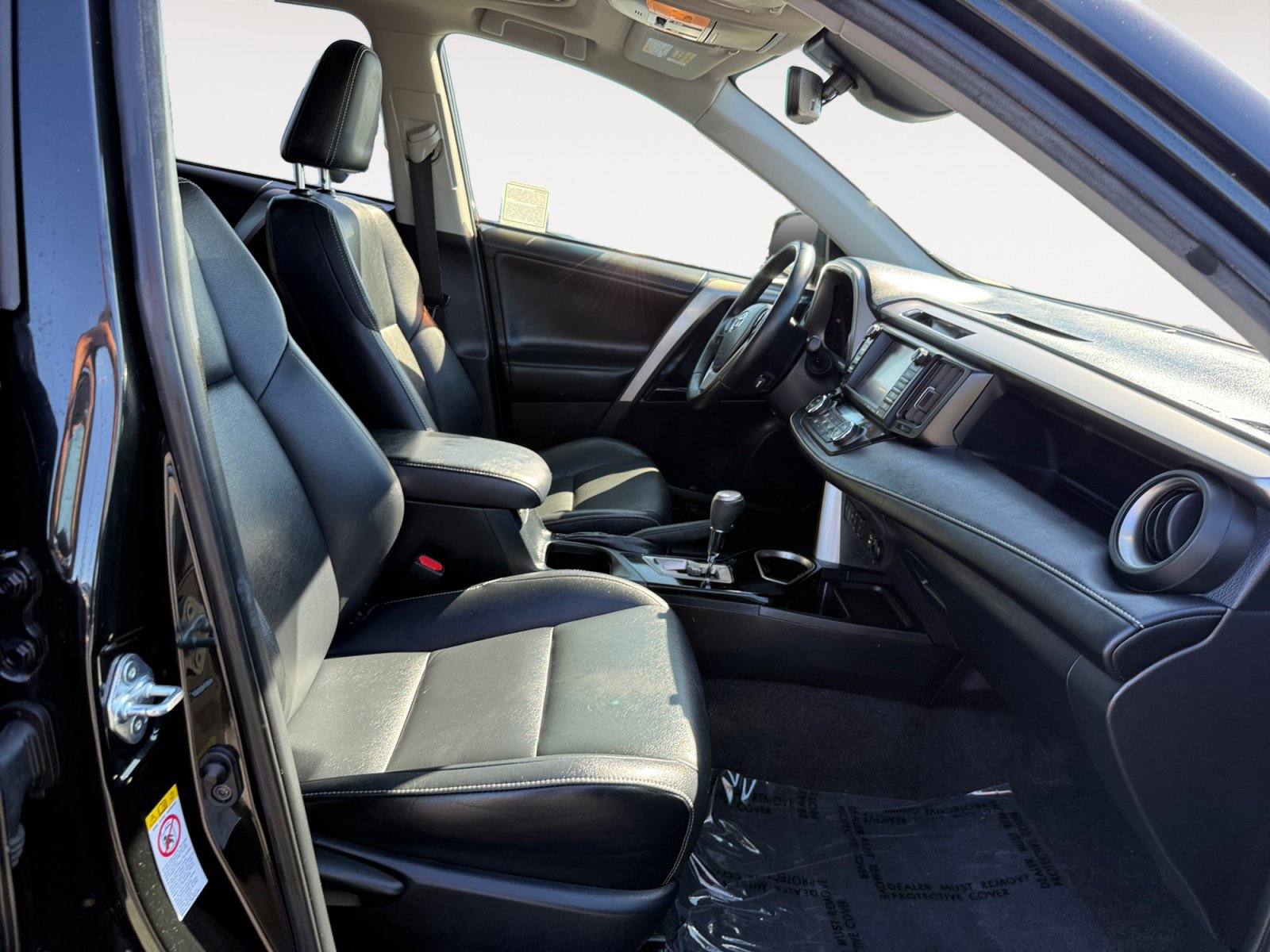 Used 2018 Toyota RAV4 Limited w/ Advanced Technology Package AWD/4WD image 19