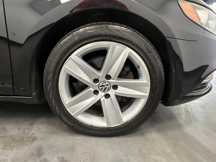 Used 2016 Volkswagen CC Sport FWD image 15