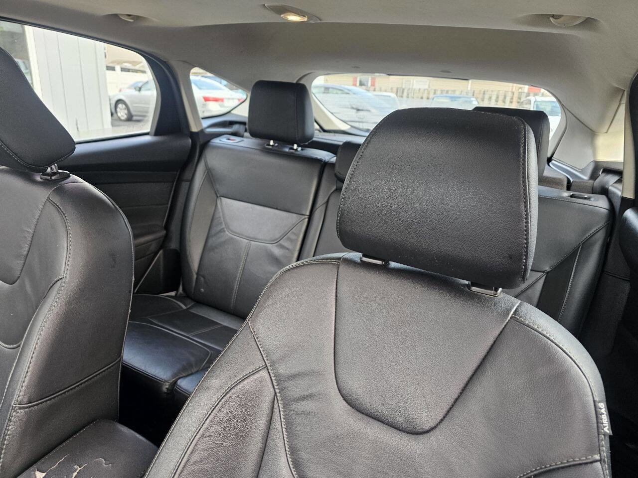 Used 2017 Ford Focus Titanium image 13