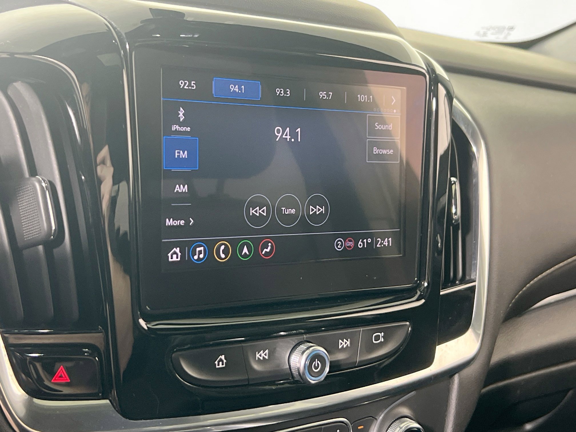 Used 2022 Chevrolet Traverse LT w/ LT Premium Package image 14