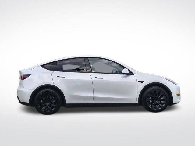 Used 2021 Tesla Model Y Long Range image 8
