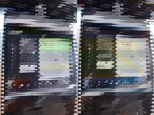 Used 2020 Land Rover Discovery Sport S R-Dynamic image 13