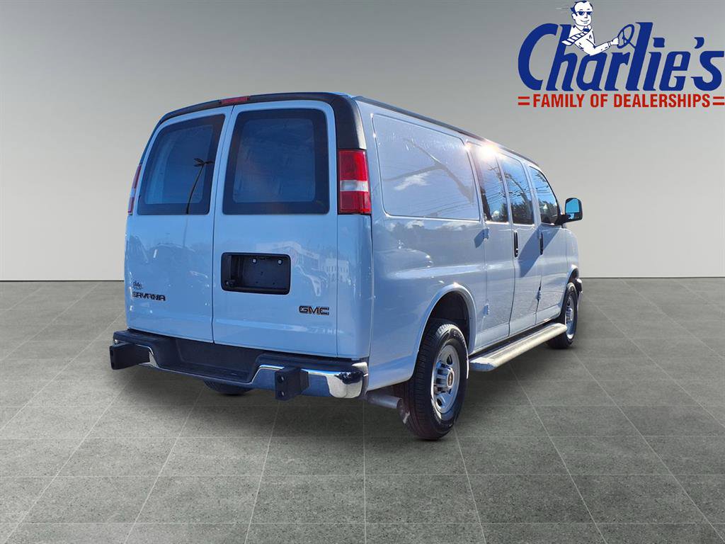 Used 2024 GMC Savana 2500 w/ Driver Convenience Package image 4