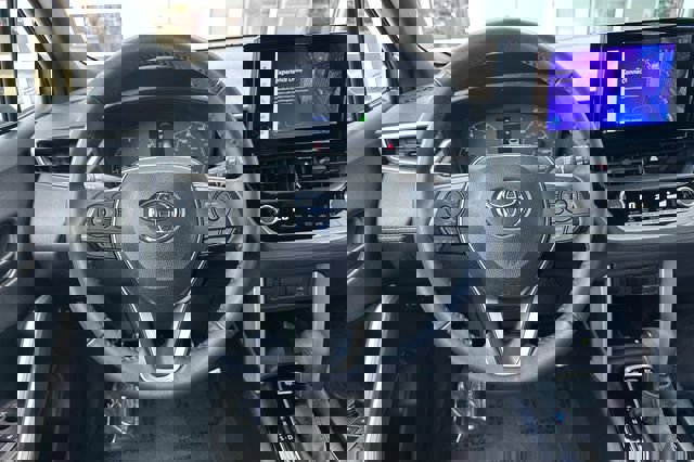 Used 2024 Toyota Corolla Cross SE AWD/4WD image 18