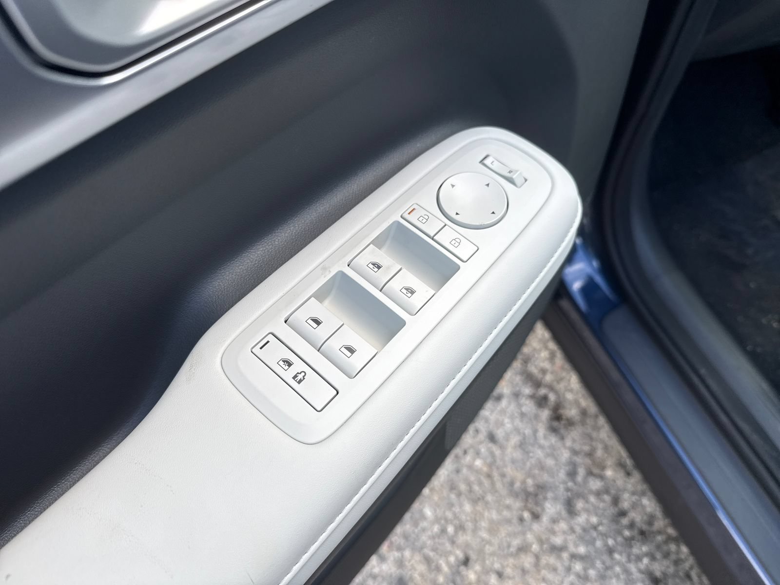 New 2026 Hyundai Santa Fe SEL AWD/4WD image 11