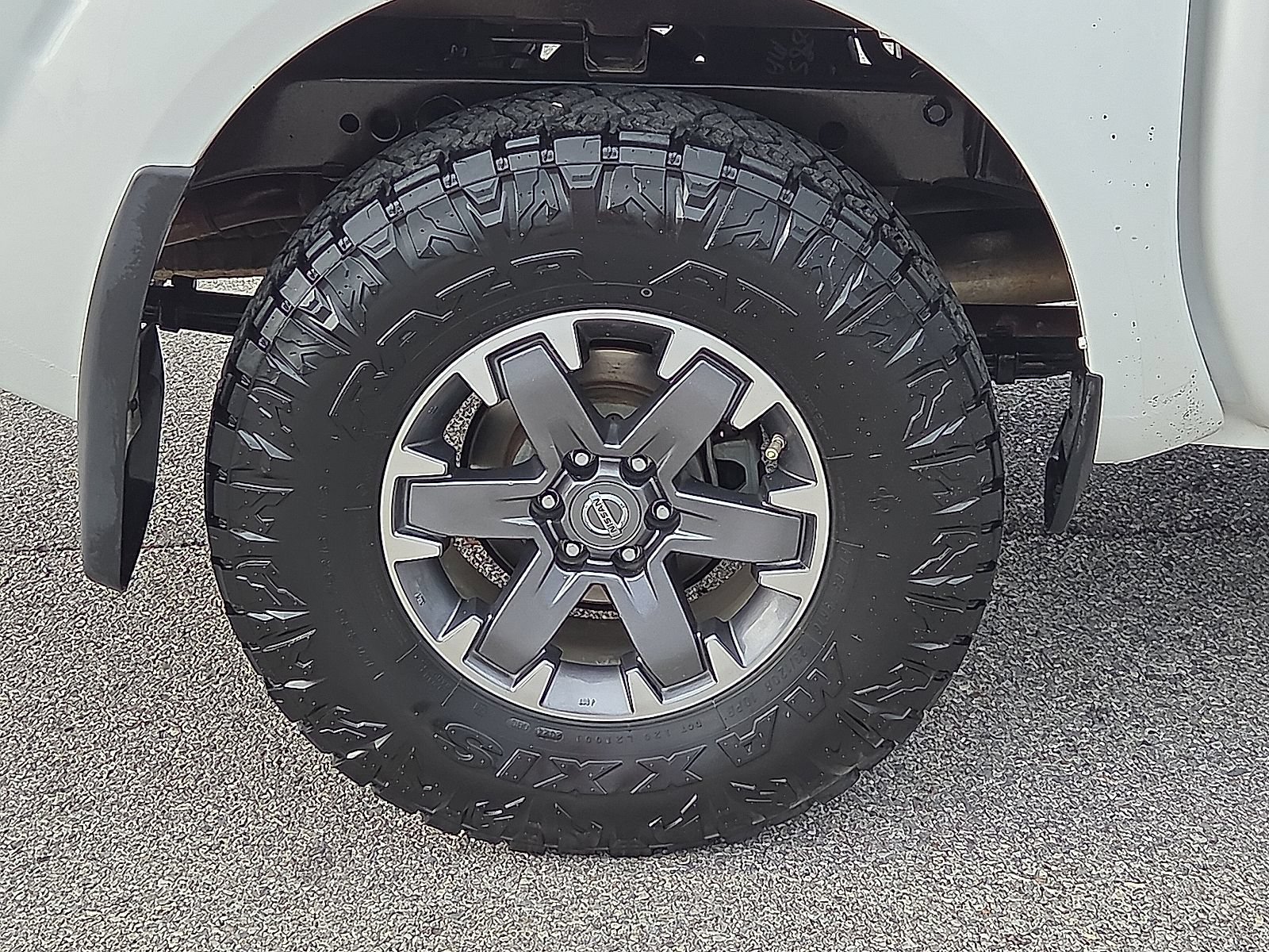 Used 2018 Nissan Frontier PRO-4X AWD/4WD image 7