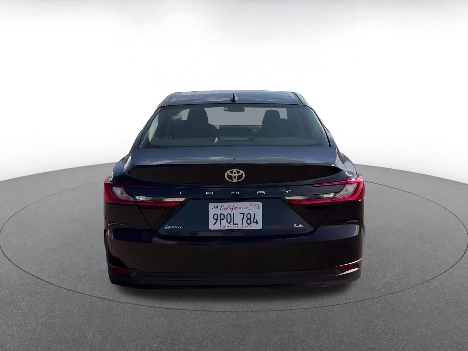 Used 2025 Toyota Camry LE image 11