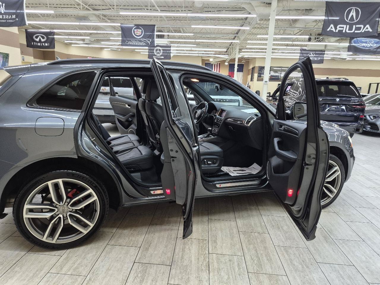 Used 2016 Audi SQ5 Premium Plus AWD/4WD image 13