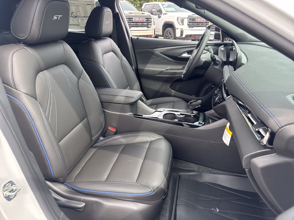 New 2026 Buick Envista Sport Touring w/ Convenience I Package FWD image 11