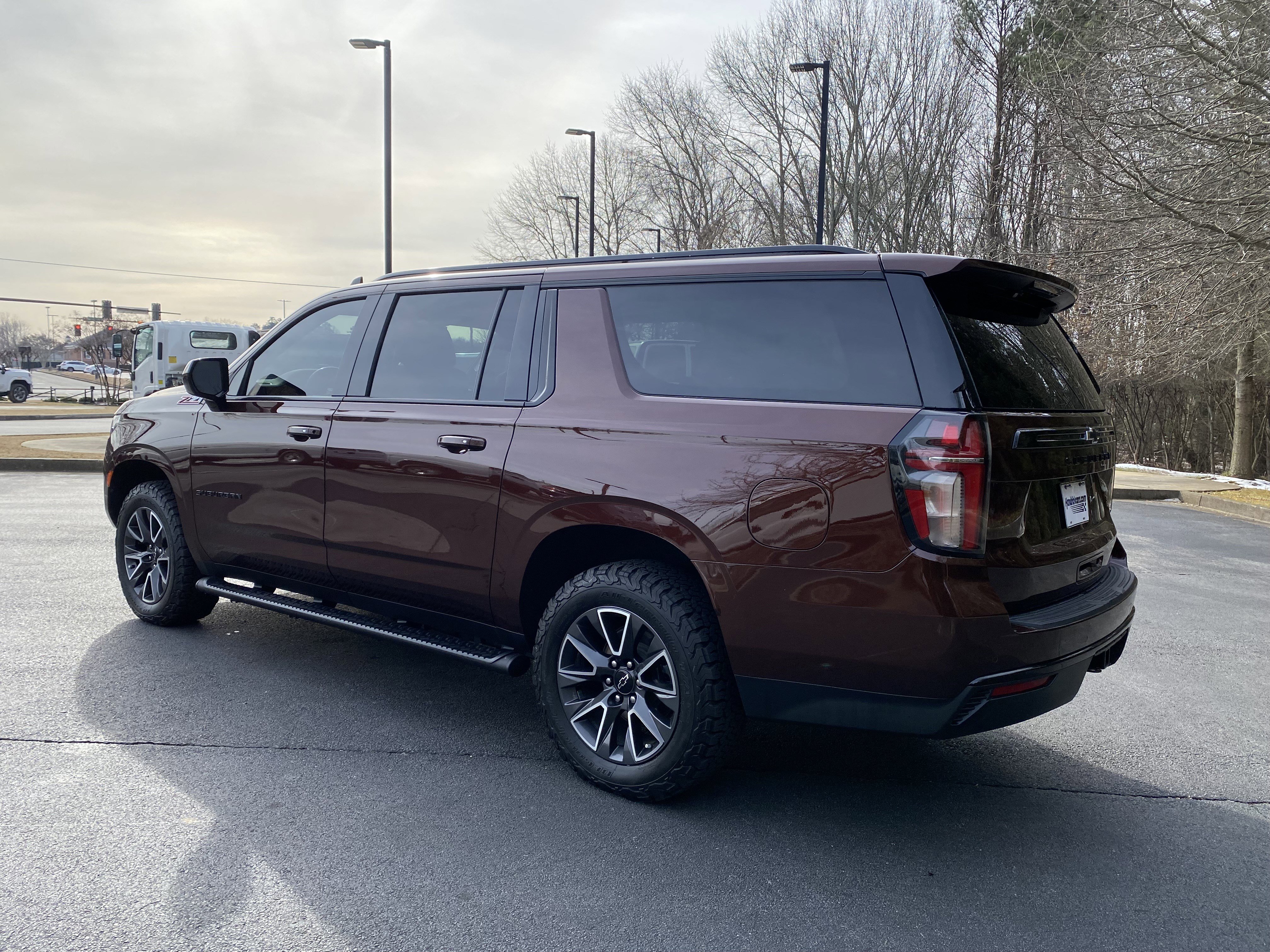 Used 2023 Chevrolet Suburban Z71 image 7