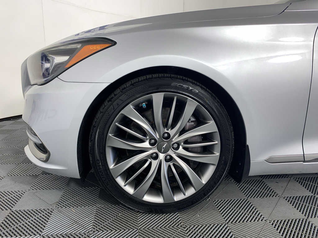 Used 2019 Genesis G80 5.0 Ultimate RWD image 11