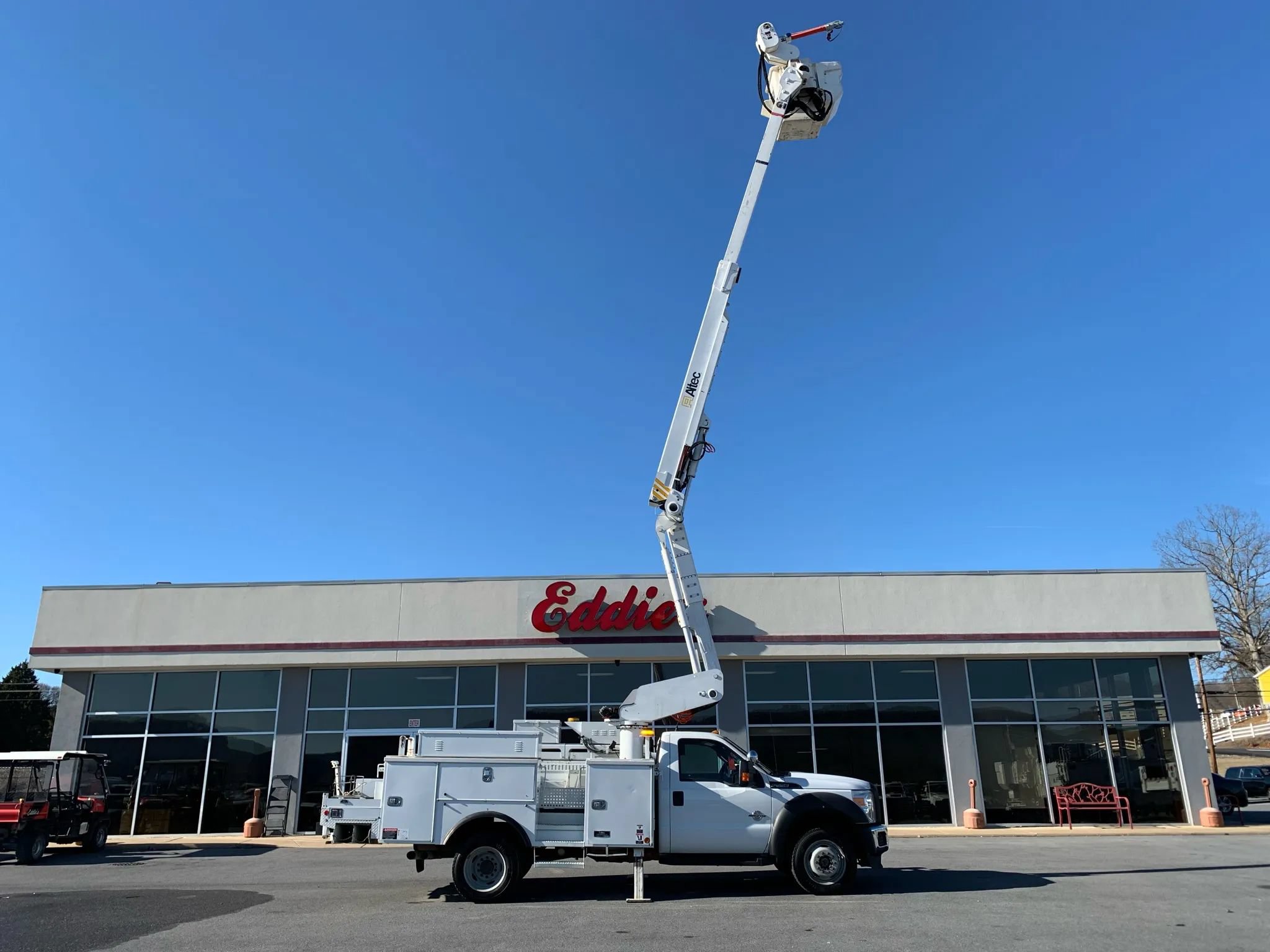 Used 2016 Ford F550 4x4 Regular Cab Super Duty image 63