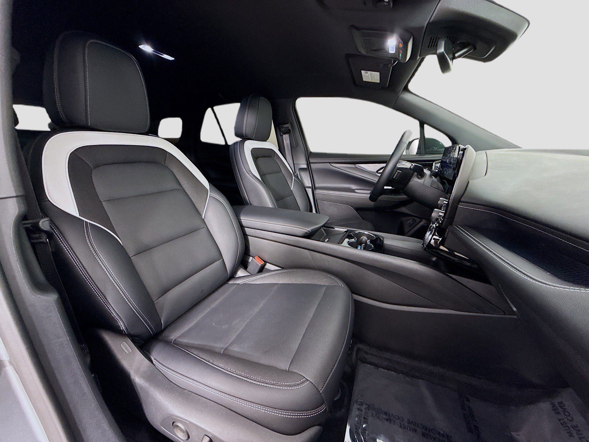 Used 2025 Chevrolet Blazer EV LT image 29