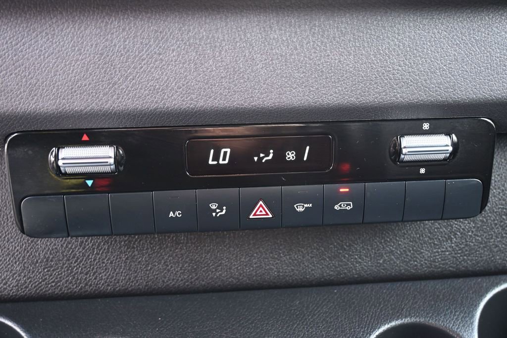 Used 2025 Mercedes-Benz Sprinter 2500 image 21