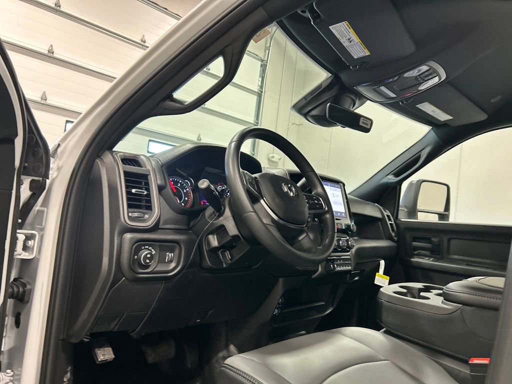 New 2026 RAM 3500 Tradesman image 17