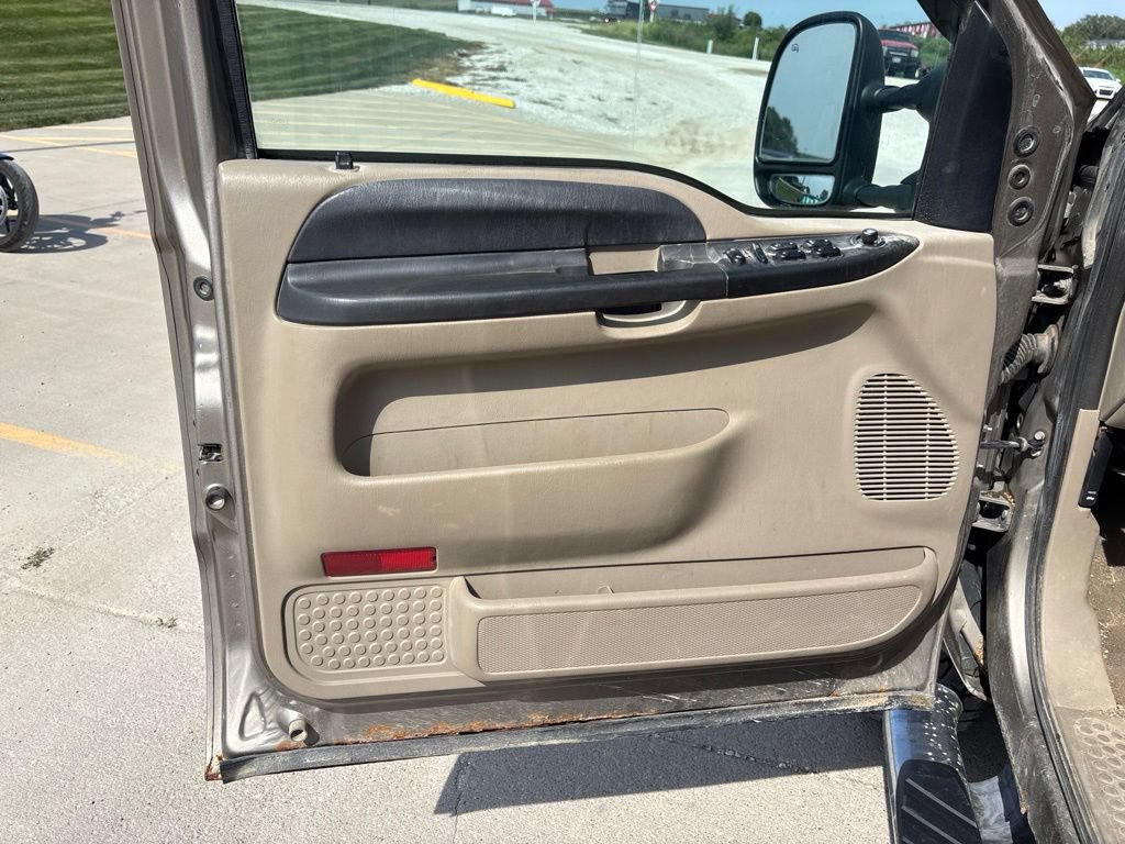 Used 2006 Ford F250 4x4 Crew Cab Super Duty image 14