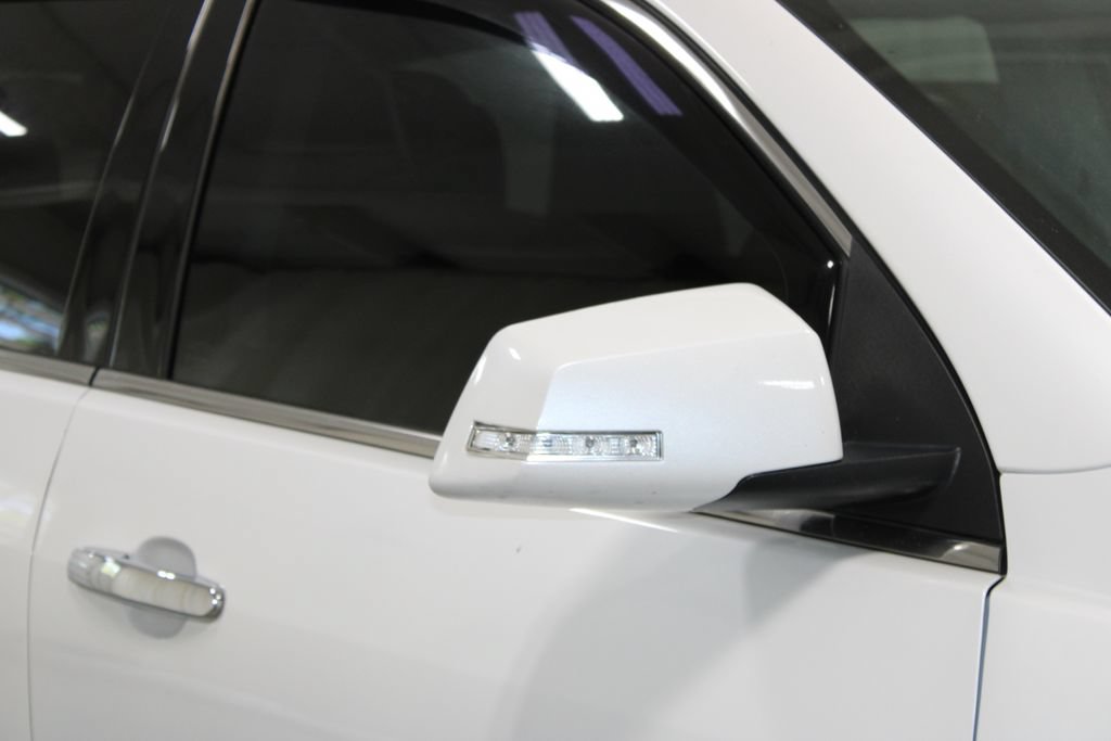 Used 2017 Chevrolet Traverse Premier FWD image 12