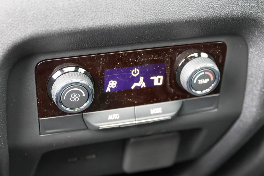 New 2026 Chevrolet Traverse LT FWD image 16