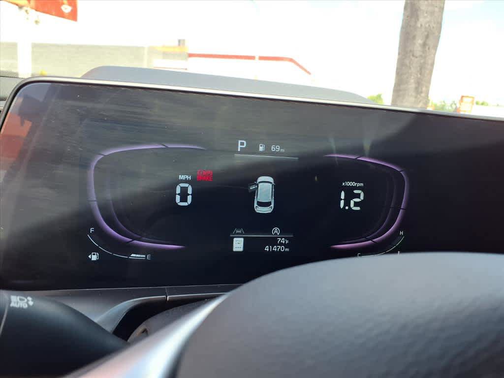 Used 2025 Kia Telluride S image 12