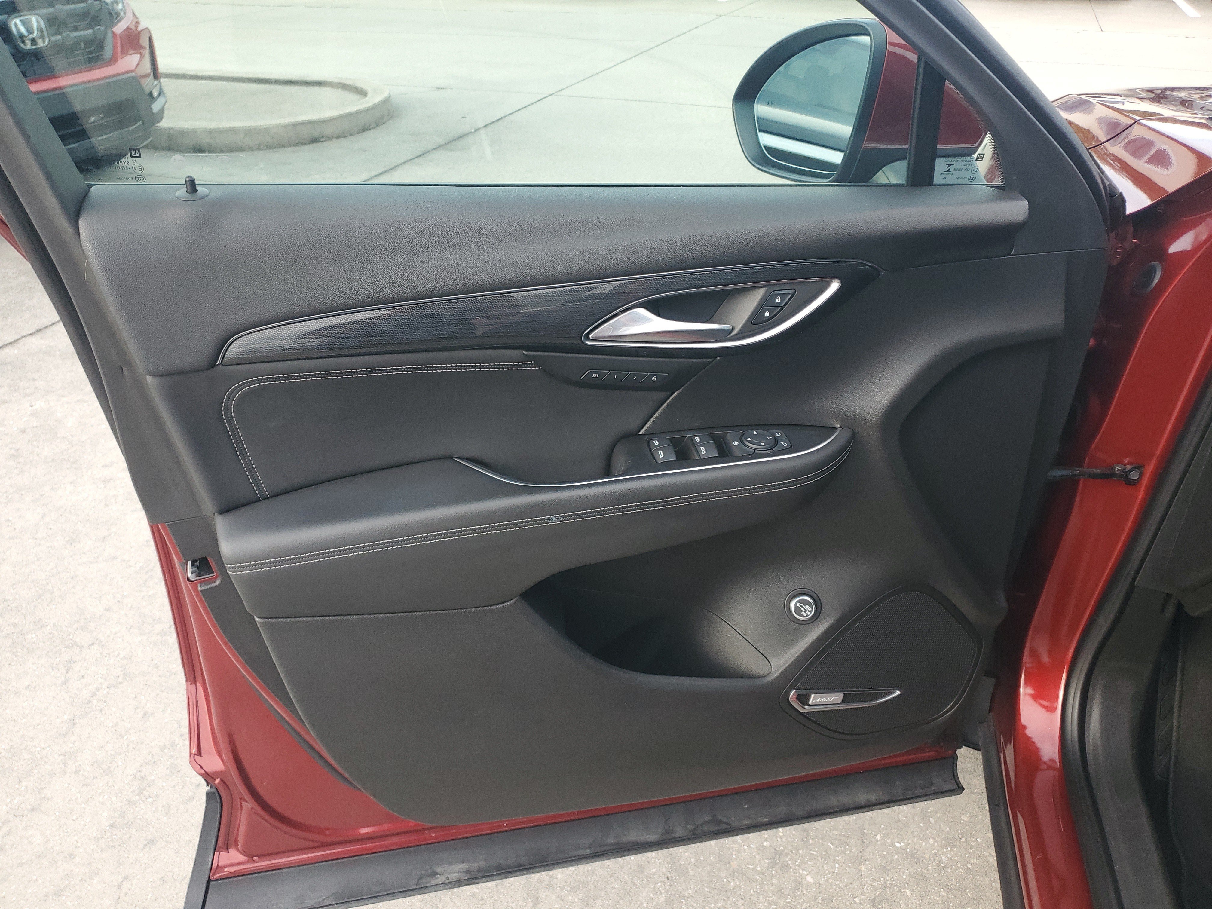 Used 2021 Buick Envision Essence w/ Technology Package I FWD image 20