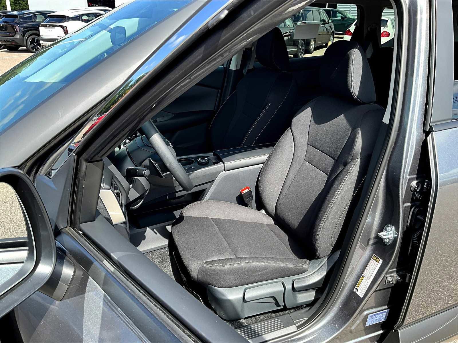 New 2026 Nissan Rogue S image 11